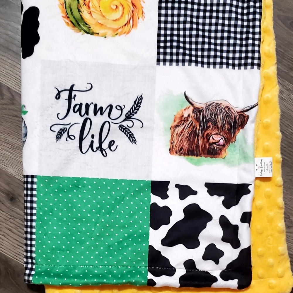 Farm life 28x34" infant  minky blanket.